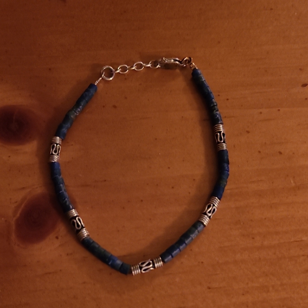 Elegant Blue Beaded Bracelet